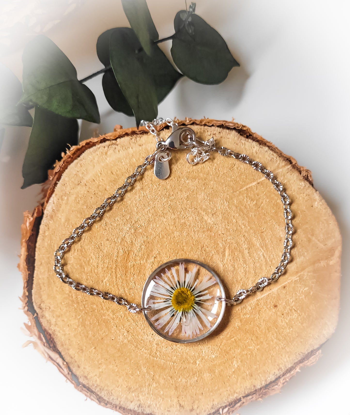 daisy bracelet