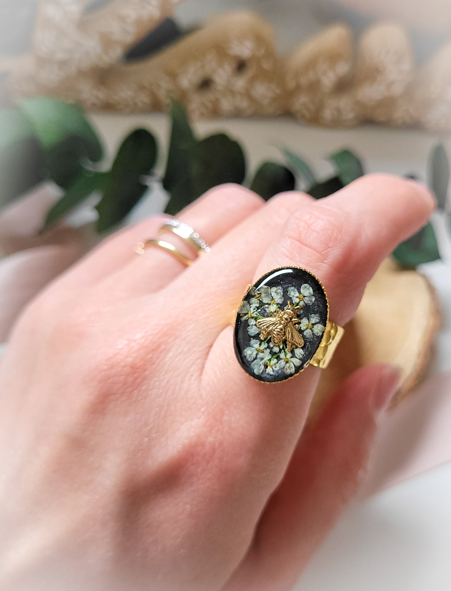 Queen bee ring