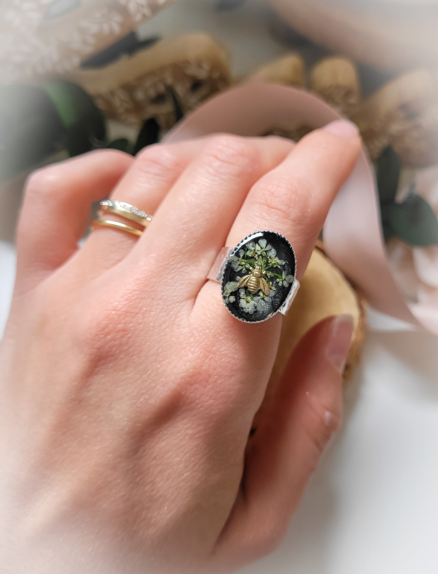 Queen bee ring