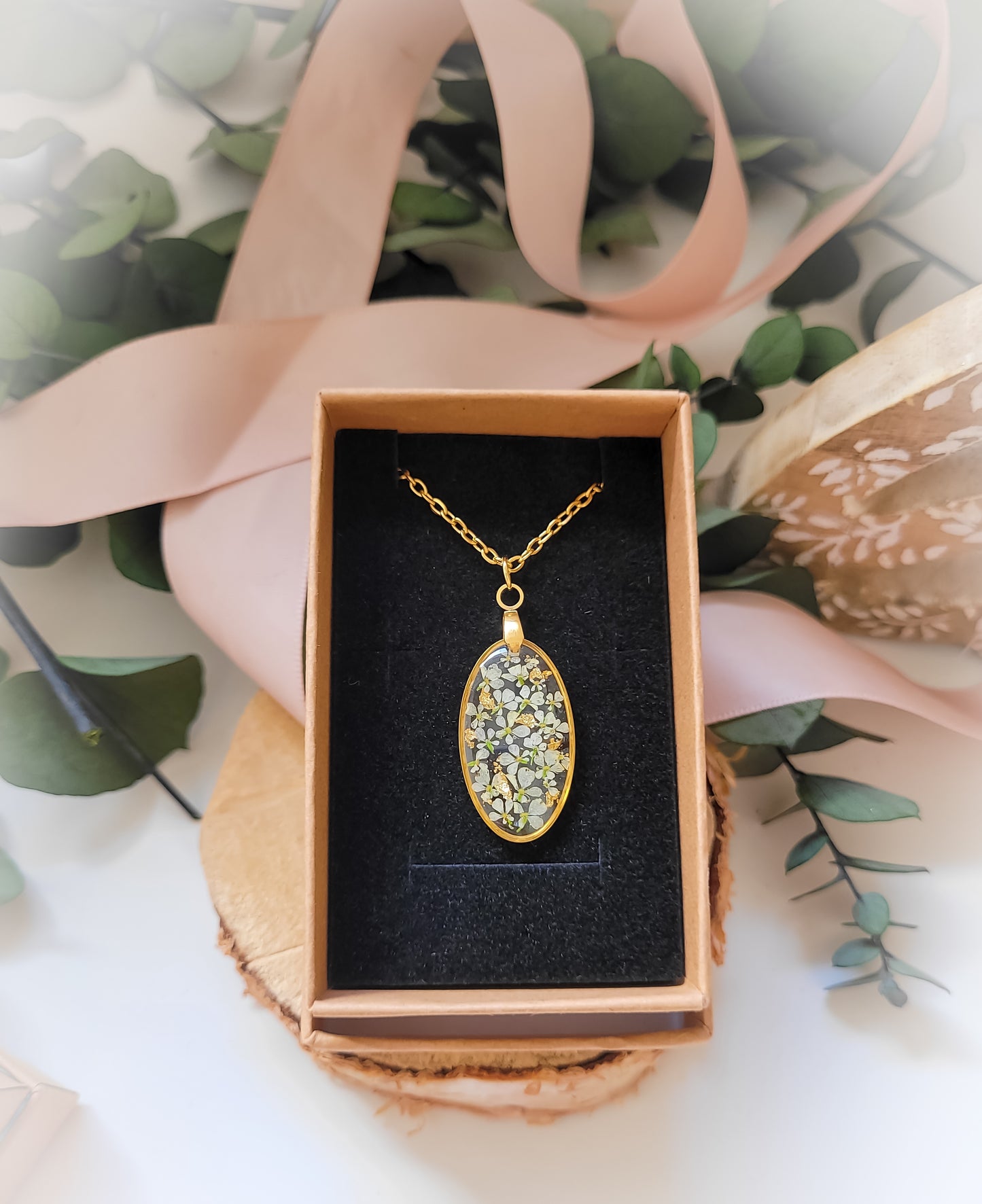 queen necklace