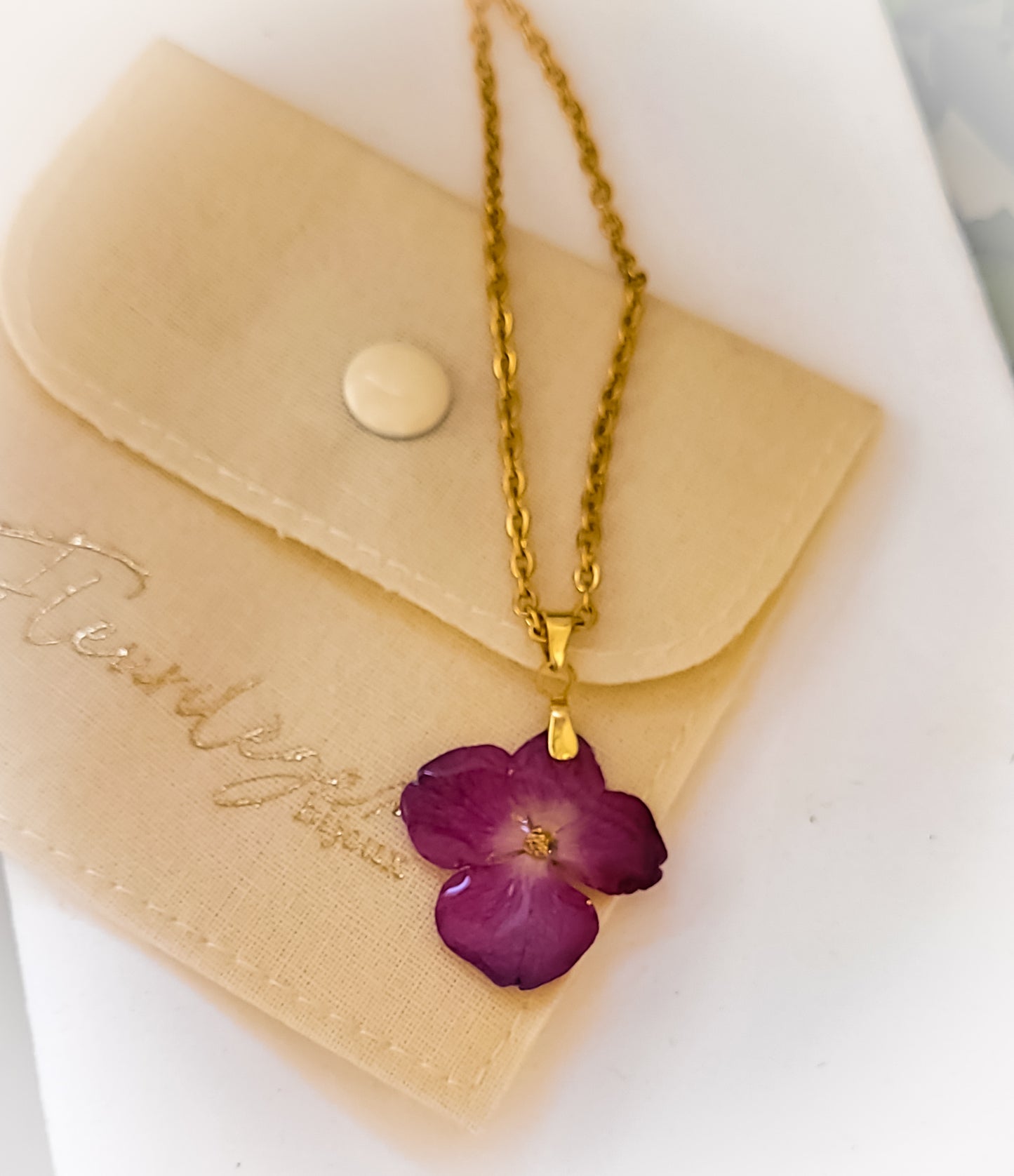 Collier fleur hortensia