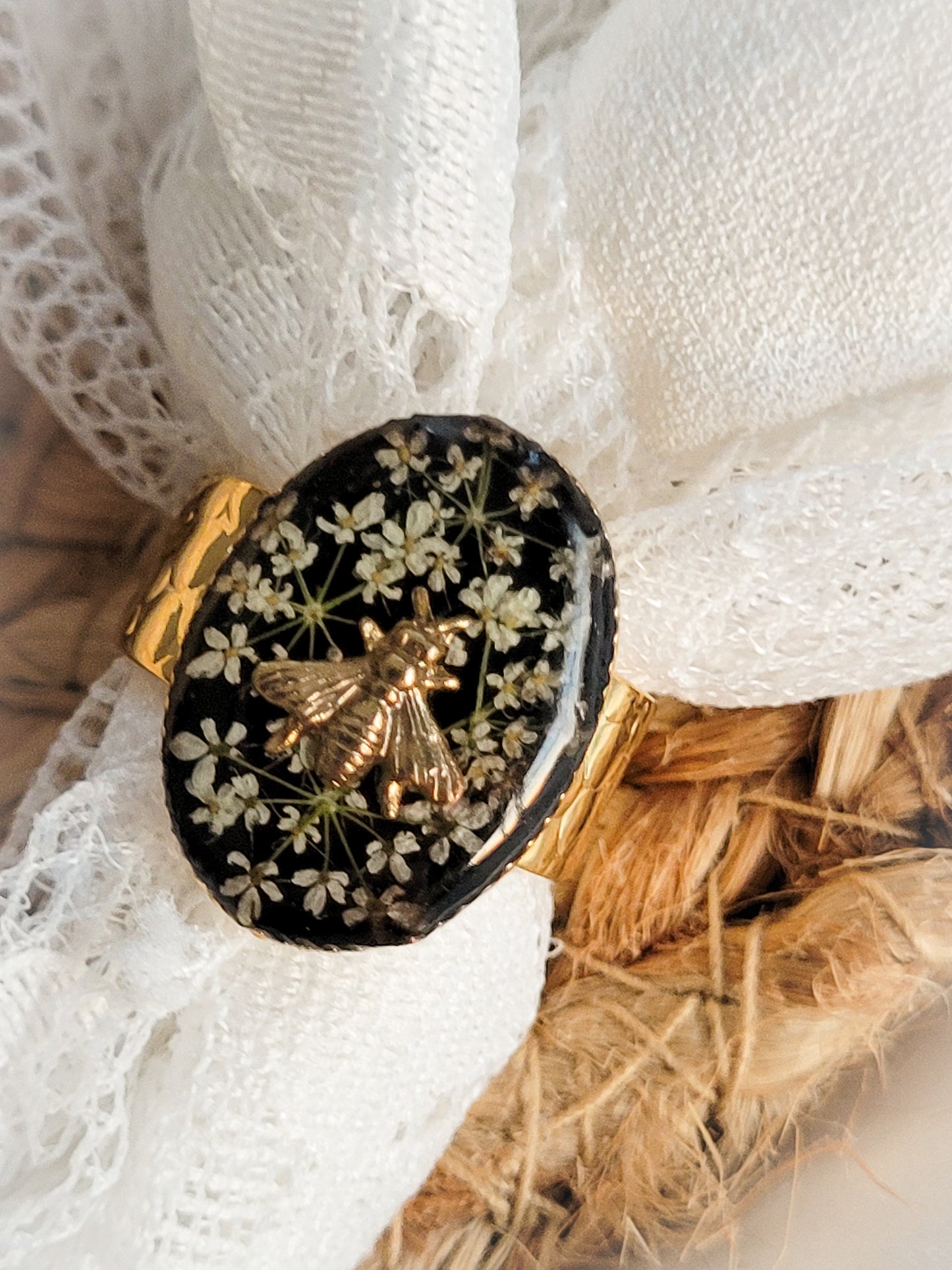 Queen Anne's Lace / Bee Ring