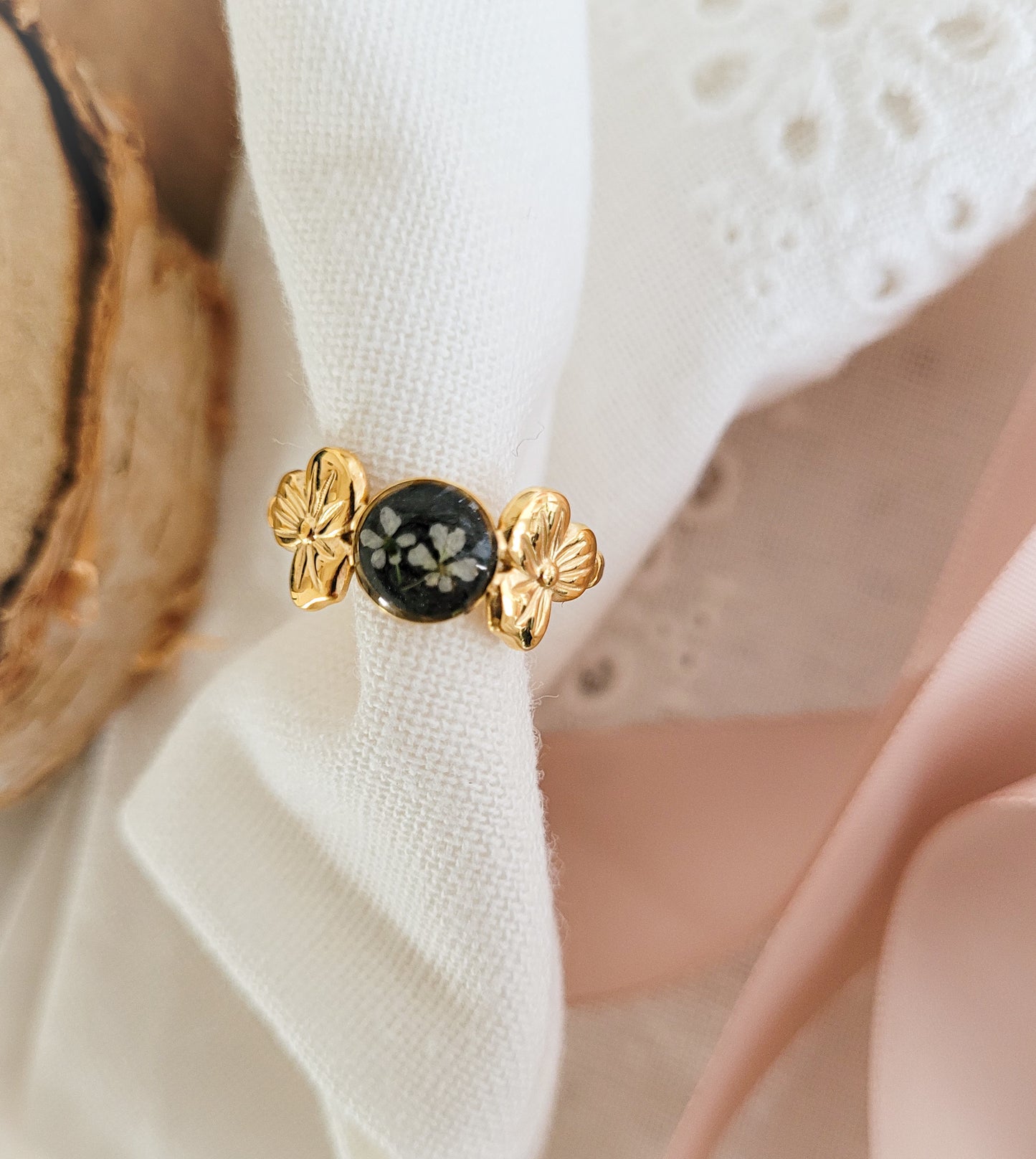 Bague réglable dentelle de la reine Anne