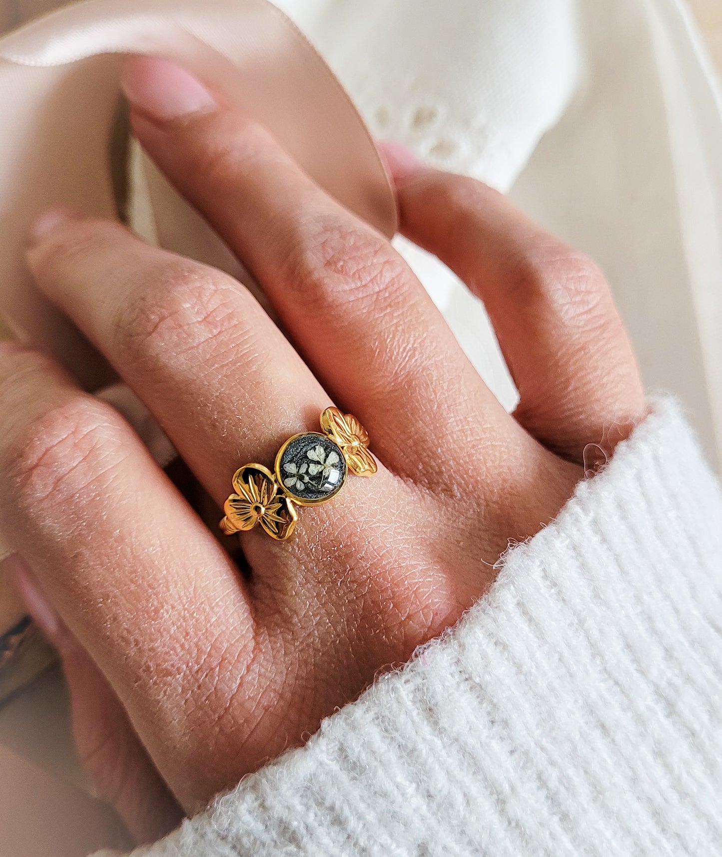 Bague réglable dentelle de la reine Anne