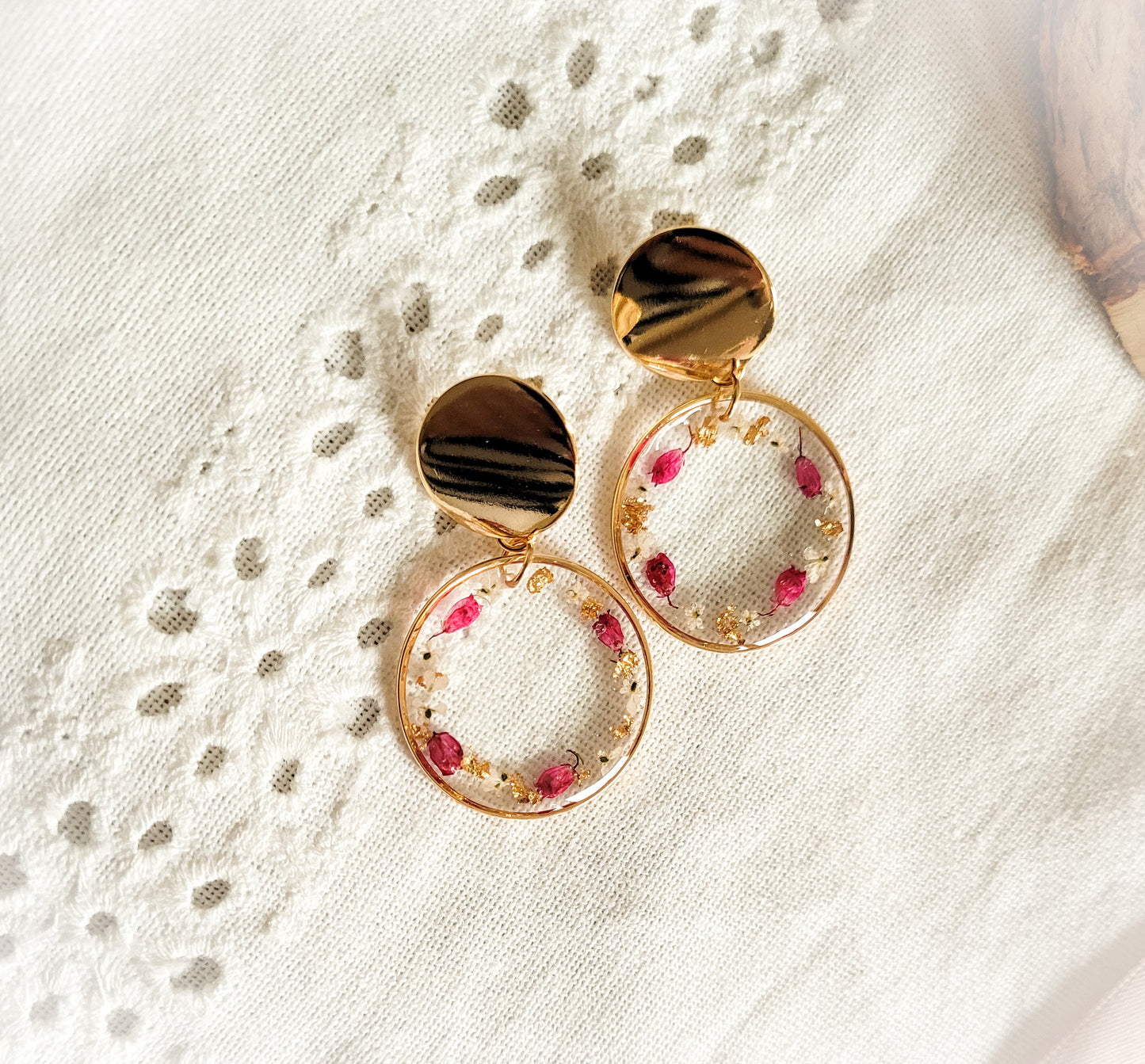 Heather and lace bow