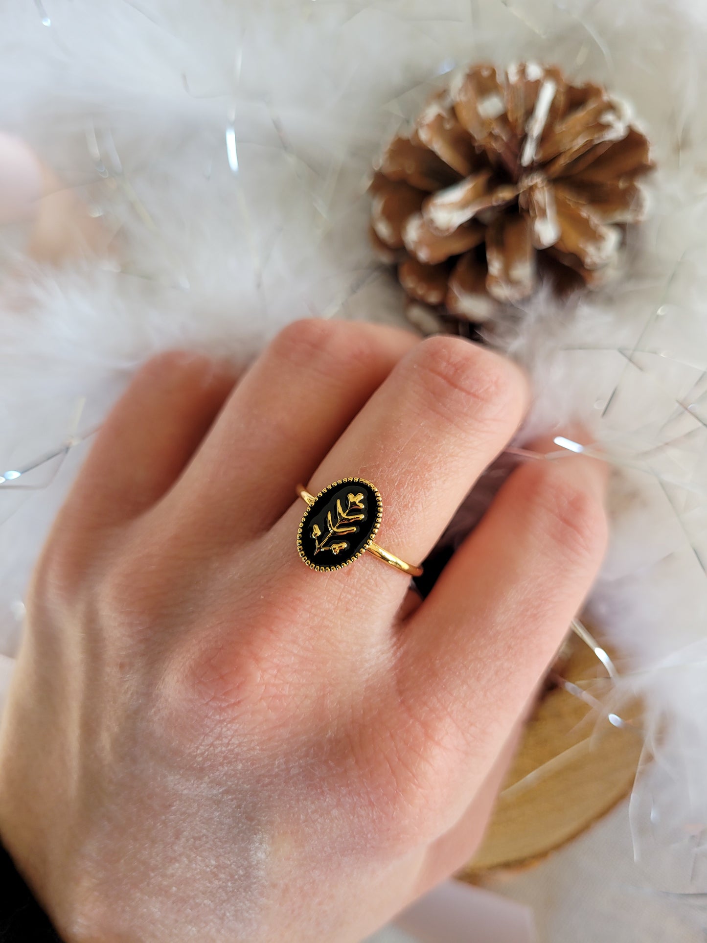 Black lily ring