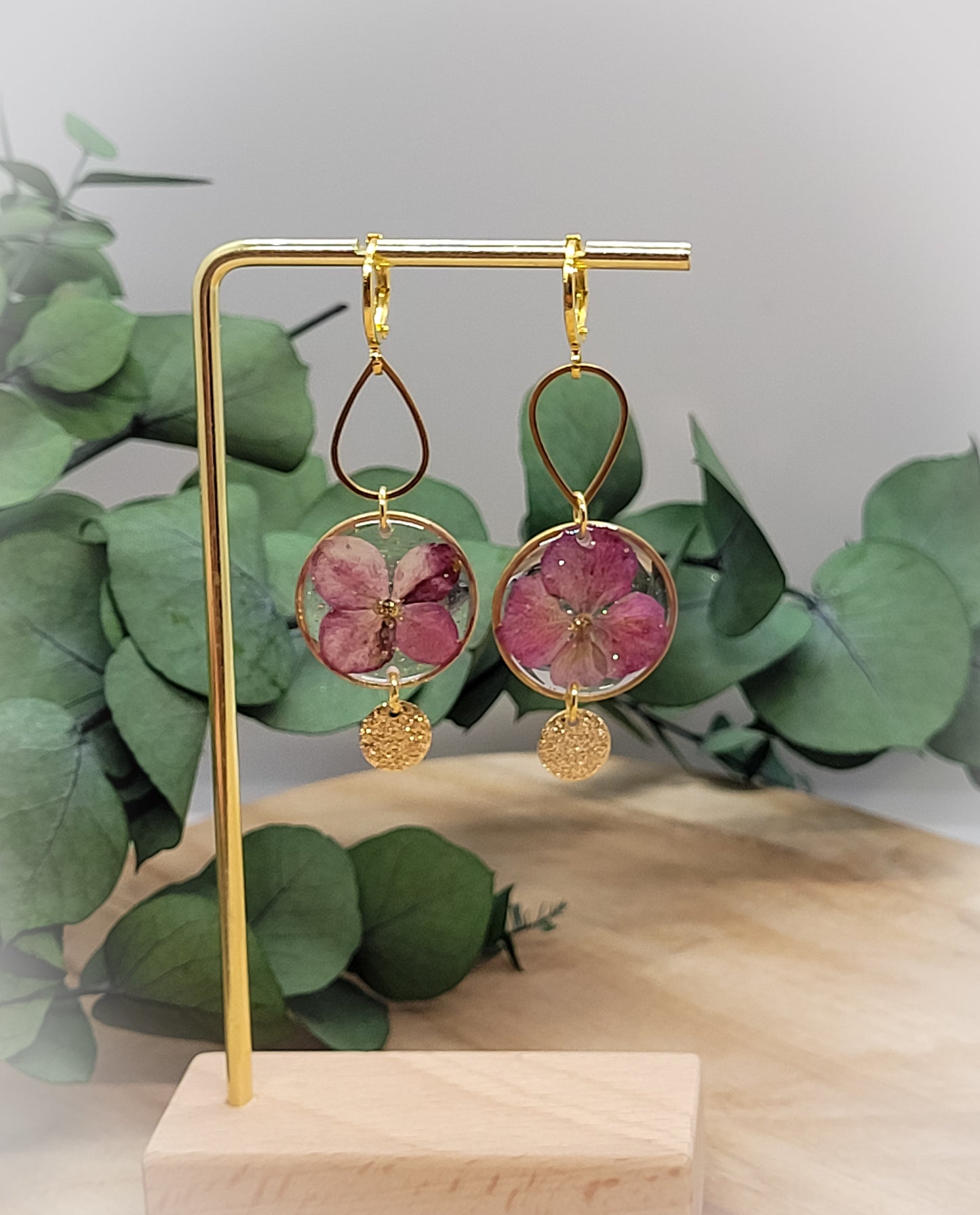 Emerald hydrangea bow