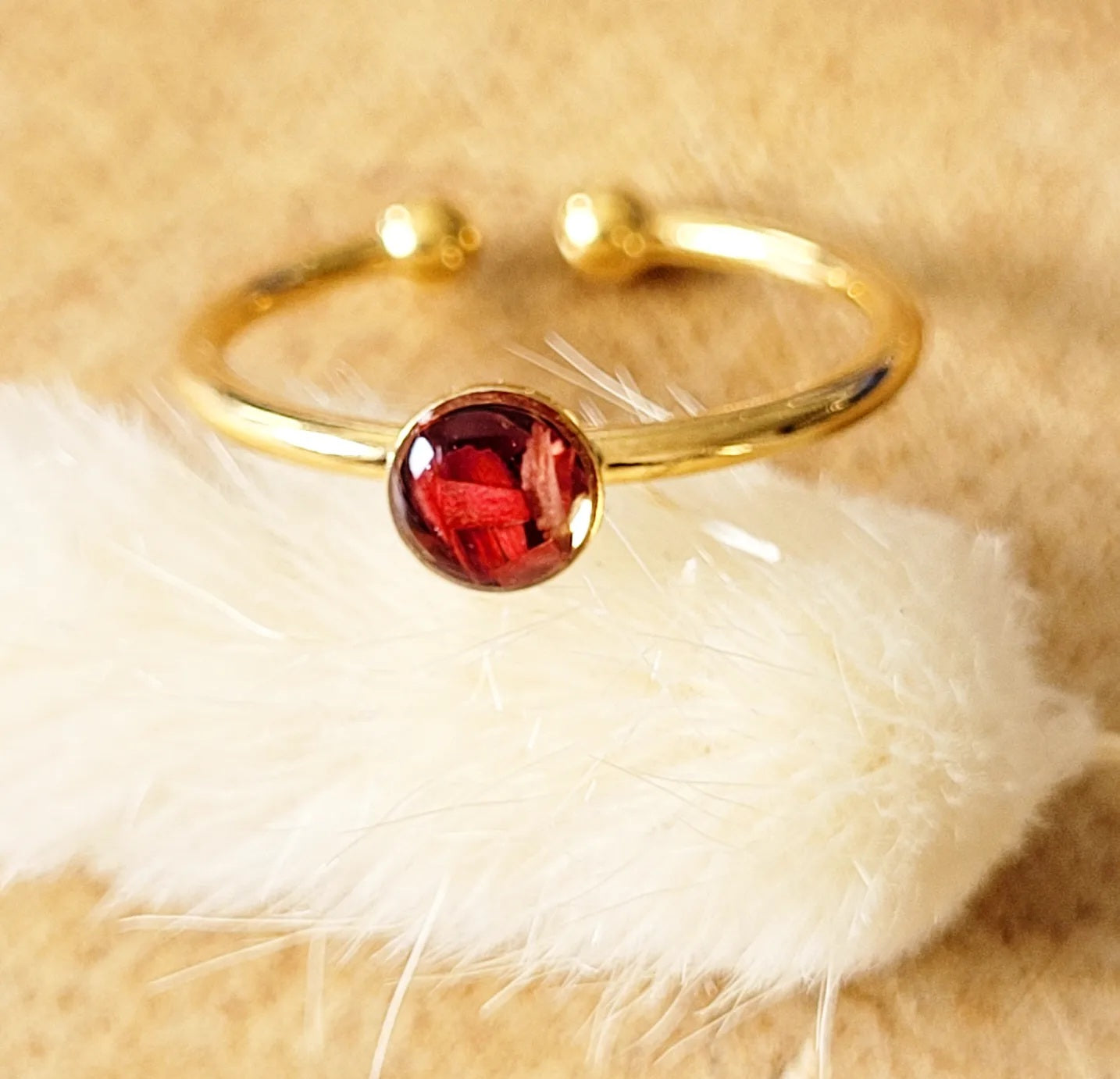 bague fleuris de pétale rouge