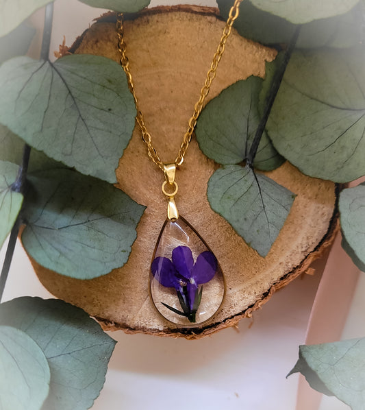 lobelia necklace