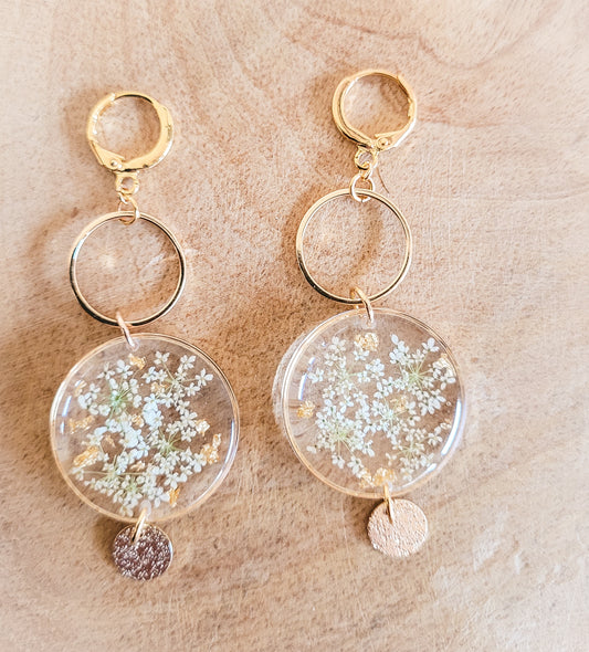 Queen Anne Lace Bows